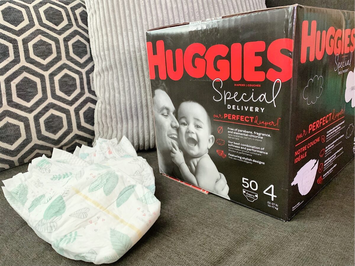 Let's face it - changing diapers is not exactly fun. However, there are a few tricks to make it easier. I've partnered with Huggies® to bring you the diaper hacks I use most. #ad #huggon #momlife #bestdiapersever #huggies #newbabyessentials #pregnancy #bestbabydiapers #babyshowerregistry