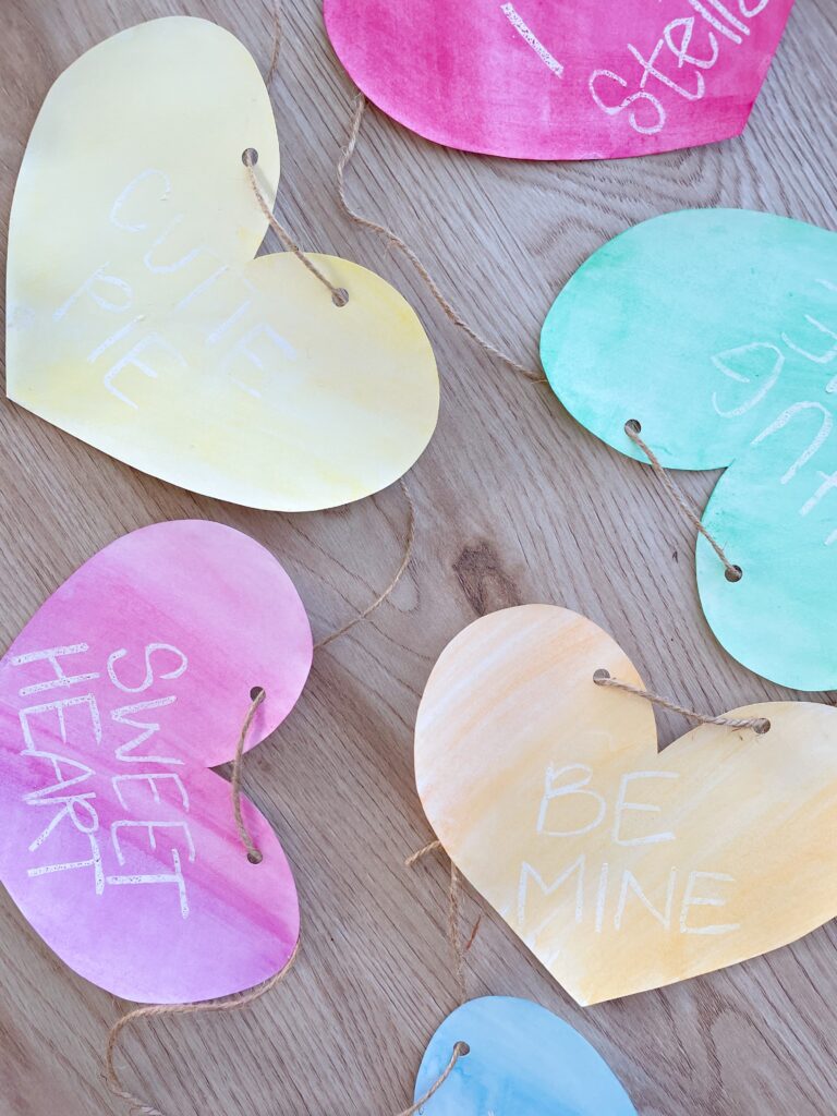 DIY Heart Garland | Valentine's Day Crafts for Kids | Valentine’s Day Crafts for Adults | Valentine's Day Activities | VDay Activities for Kids #diy #valentinesdaycraft